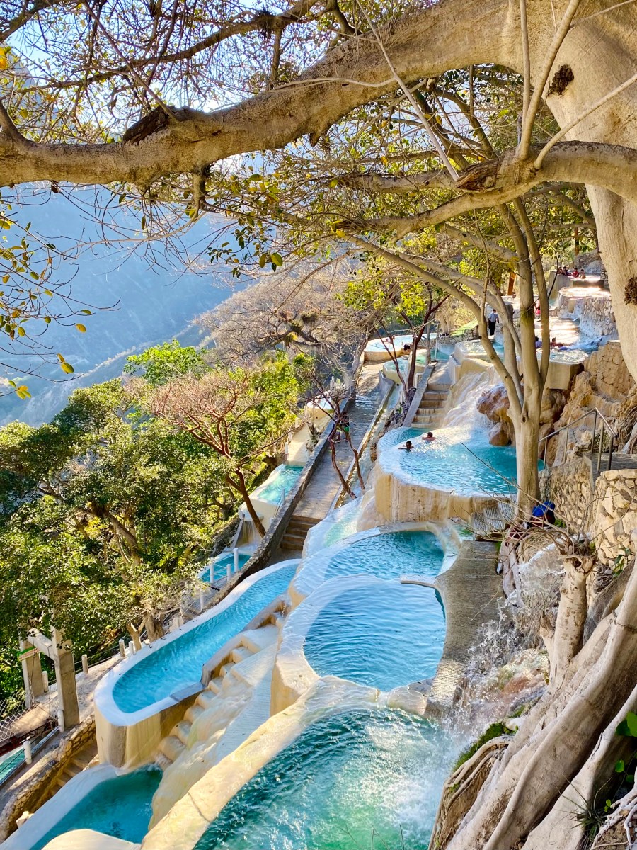 Travel Guide to Grutas Tolantongo,&nbsp;Mexico